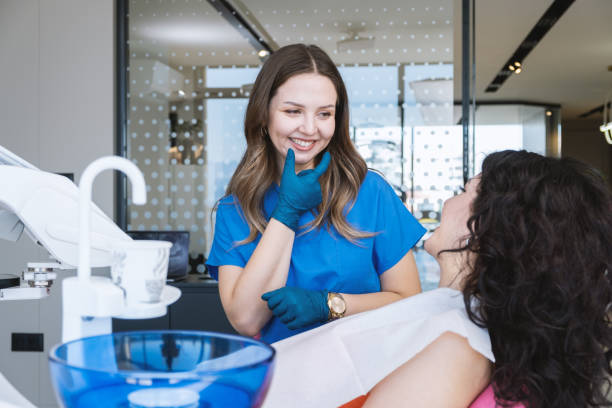 Best Tooth Extraction  in South Miami Heights, FL